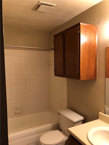 701 Wellesley B, College Station, TX 77840