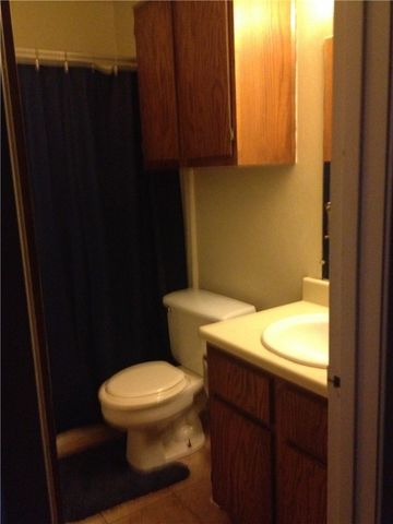 701 Wellesley B, College Station, TX 77840