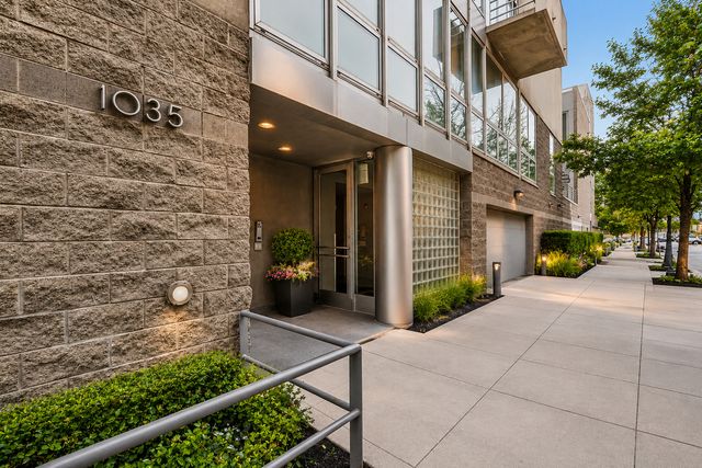 1035 W HURON Street 504, Chicago, IL 60642