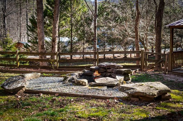 65 Jenkins Trail, Blairsville, GA 30512