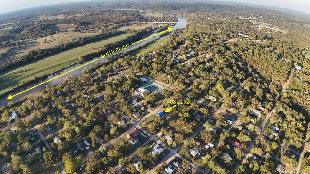 408 Dalton Avenue, Cotter, AR 72626