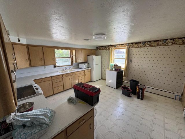 1916 12th STREET, Two Rivers, WI 54241
