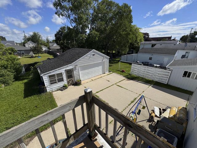 1916 12th STREET, Two Rivers, WI 54241