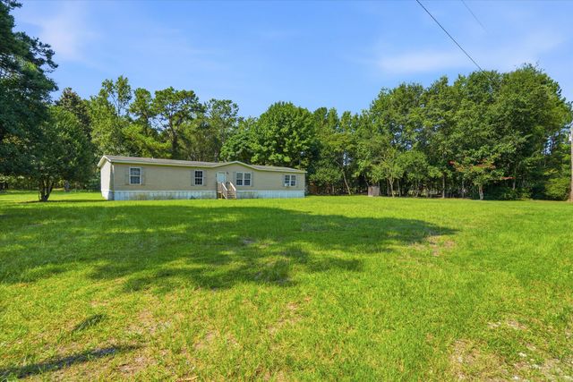 315 Tundra Lane, Ridgeville, SC 29472