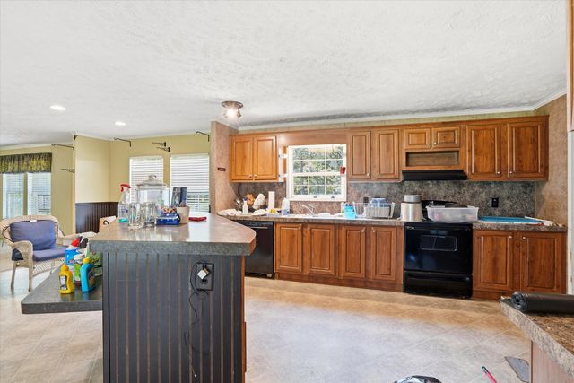 315 Tundra Lane, Ridgeville, SC 29472