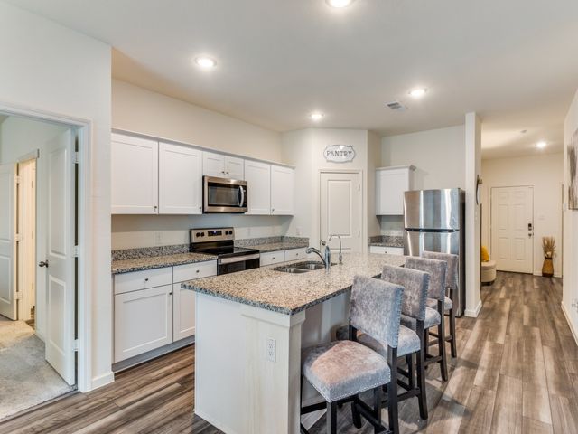5665 Brownstone Lane, Fort Worth, TX 76036