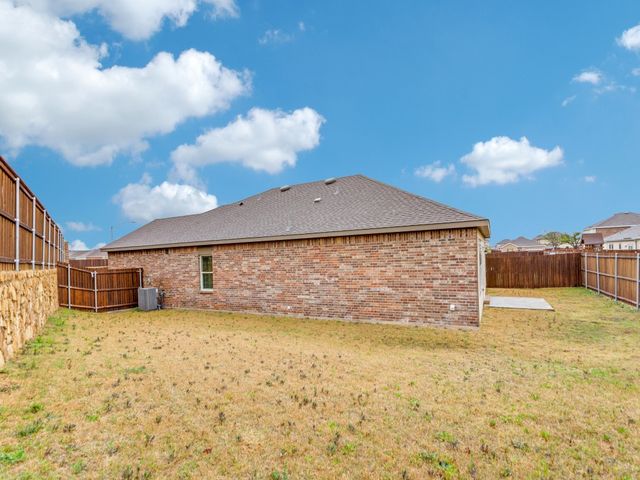 5665 Brownstone Lane, Fort Worth, TX 76036