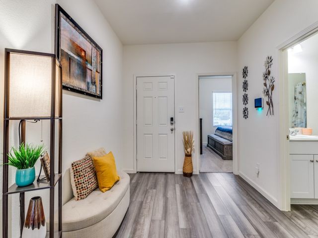 5665 Brownstone Lane, Fort Worth, TX 76036