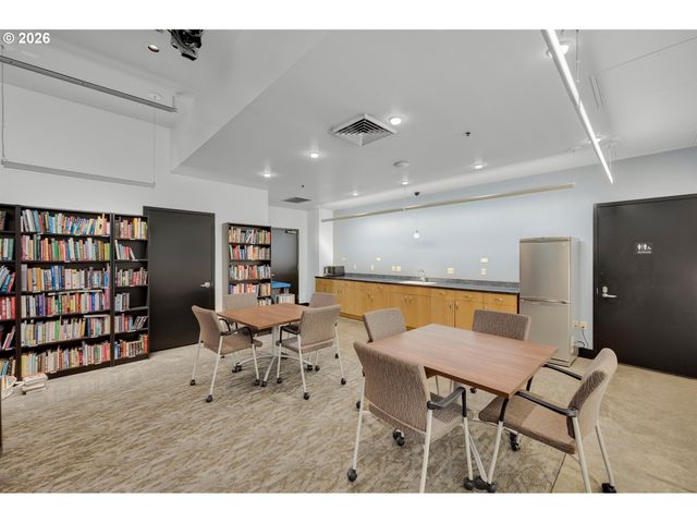 333 Nw 9TH Ave 1103, Portland, OR 97209