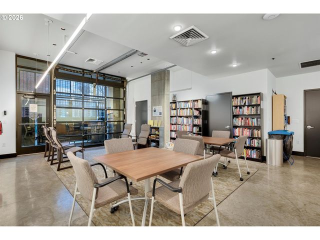 333 Nw 9TH Ave 1103, Portland, OR 97209