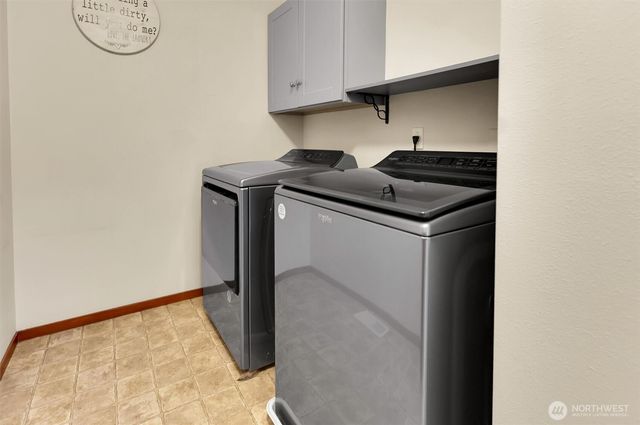 1244 S 51 Place NE, Auburn, WA 98002