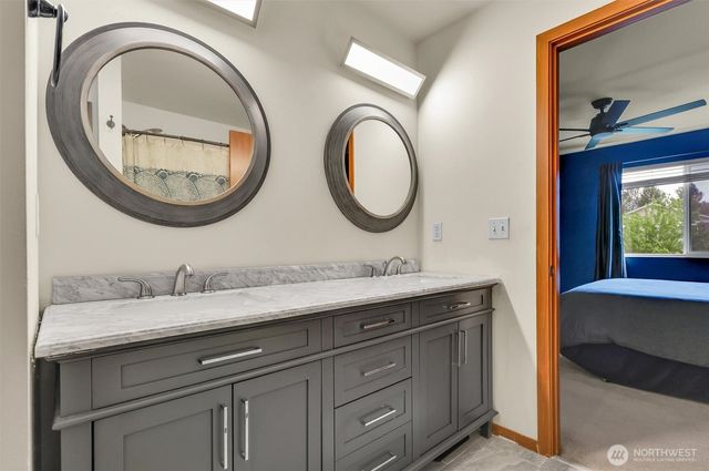 1244 S 51 Place NE, Auburn, WA 98002