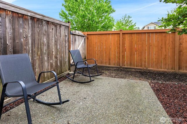 1244 S 51 Place NE, Auburn, WA 98002