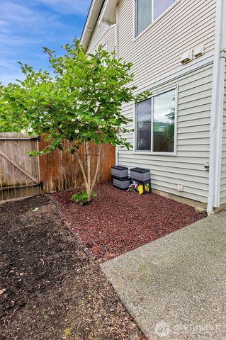 1244 S 51 Place NE, Auburn, WA 98002