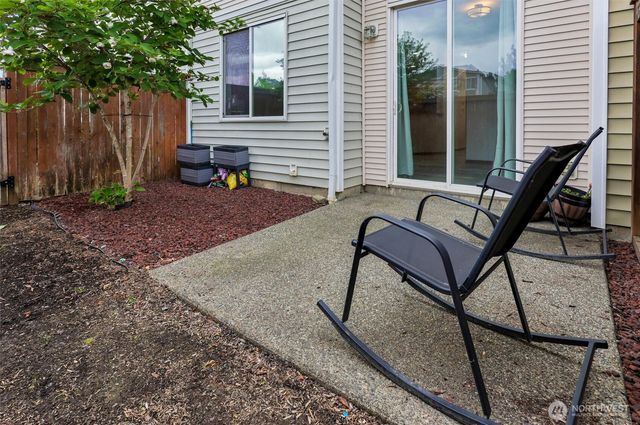 1244 S 51 Place NE, Auburn, WA 98002