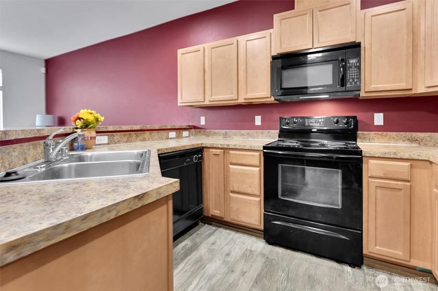 1244 S 51 Place NE, Auburn, WA 98002