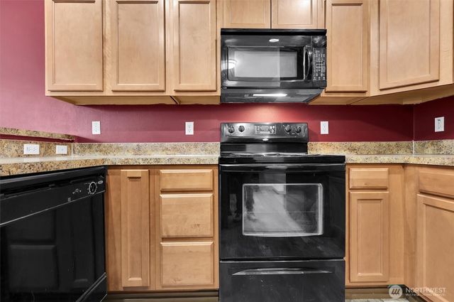 1244 S 51 Place NE, Auburn, WA 98002