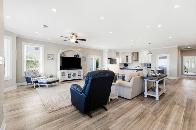 5725 N Ocean Blvd., Myrtle Beach, SC 29577
