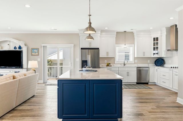 5725 N Ocean Blvd., Myrtle Beach, SC 29577