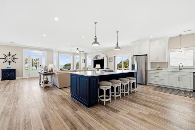 5725 N Ocean Blvd., Myrtle Beach, SC 29577