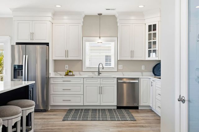 5725 N Ocean Blvd., Myrtle Beach, SC 29577