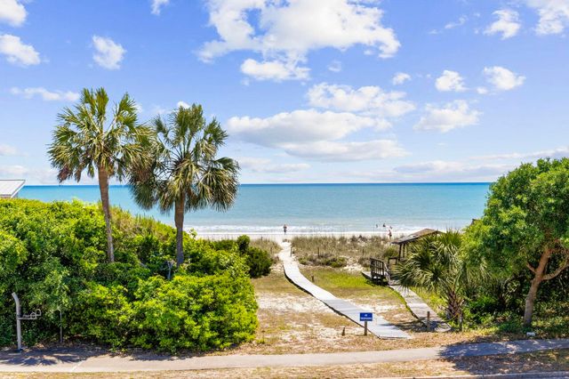 5725 N Ocean Blvd., Myrtle Beach, SC 29577