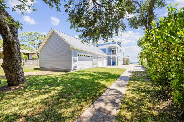 5725 N Ocean Blvd., Myrtle Beach, SC 29577