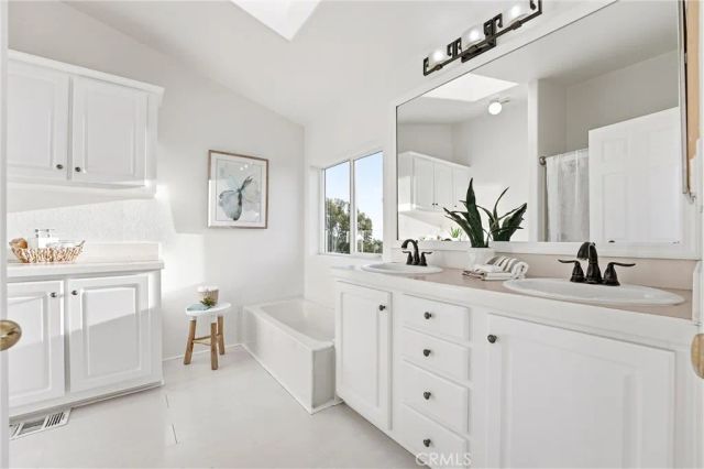 30802 Pacific Coast Hwy, A0 A0, Laguna Beach, CA 92651