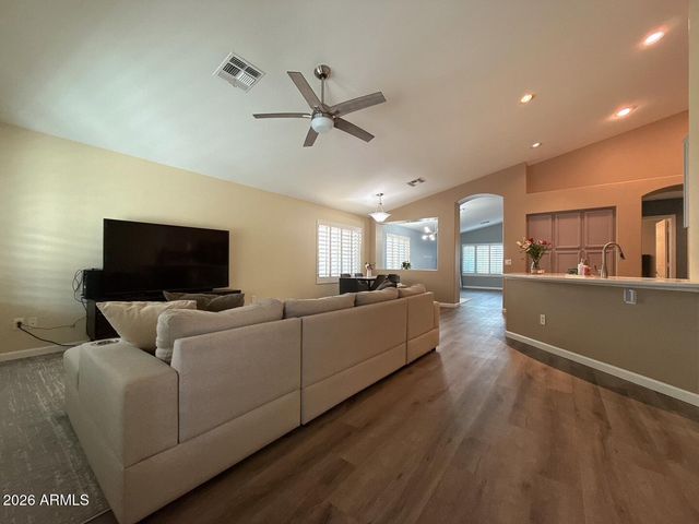 5368 W TARO Lane, Glendale, AZ 85308