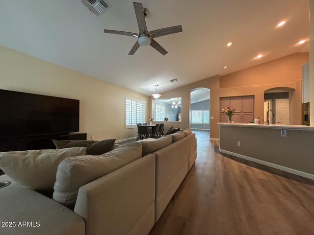 5368 W TARO Lane, Glendale, AZ 85308