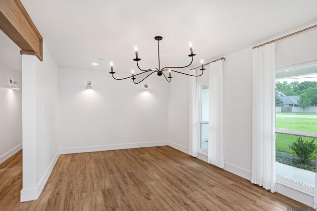 17739 Greenwell Springs Rd, Greenwell Springs, LA 70739