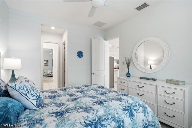 14386 Laguna Springs LN, Naples, FL 34114