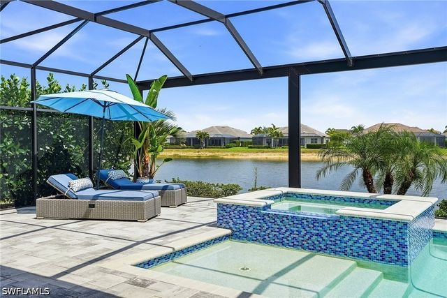 14386 Laguna Springs LN, Naples, FL 34114