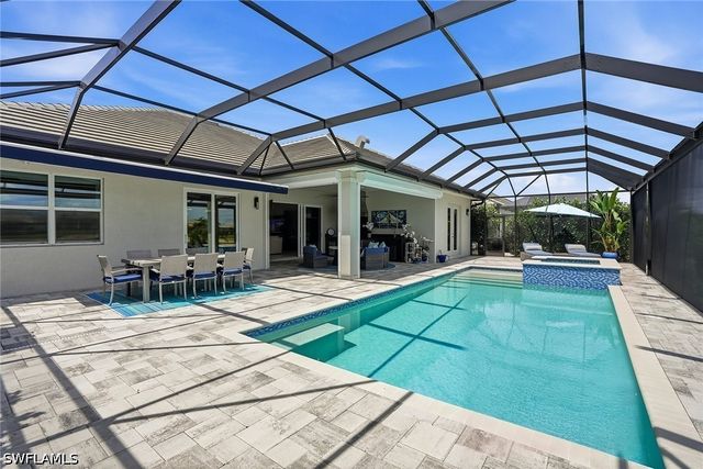 14386 Laguna Springs LN, Naples, FL 34114