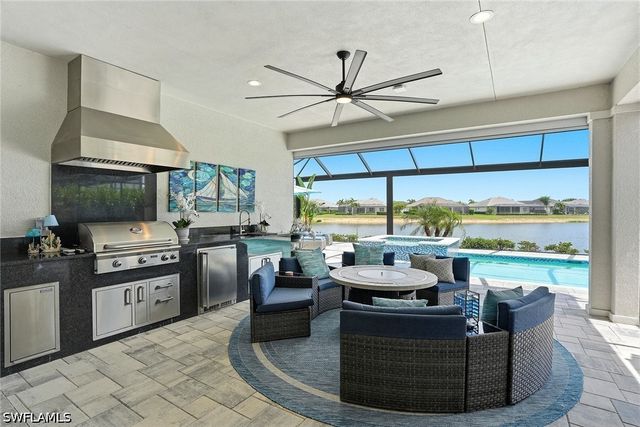14386 Laguna Springs LN, Naples, FL 34114