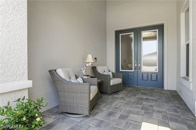 14386 Laguna Springs LN, Naples, FL 34114