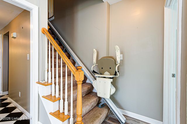 10420 Monticello Forest Cir, Louisville, KY 40299