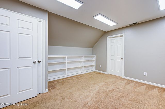 10420 Monticello Forest Cir, Louisville, KY 40299