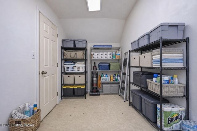 10420 Monticello Forest Cir, Louisville, KY 40299