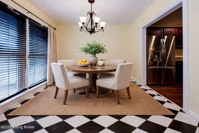 10420 Monticello Forest Cir, Louisville, KY 40299