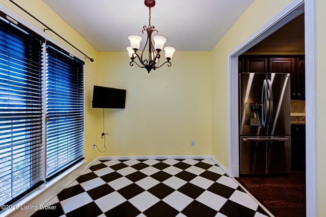 10420 Monticello Forest Cir, Louisville, KY 40299