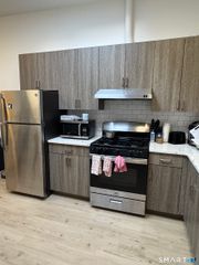 19 Whitney Avenue A, New Haven, CT 06510