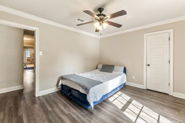 114 Elmwood Street, Huntsville, TX 77320
