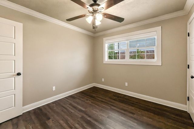 114 Elmwood Street, Huntsville, TX 77320