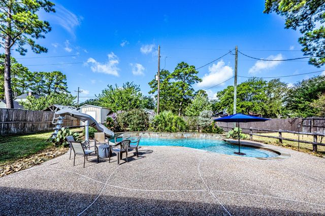 114 Elmwood Street, Huntsville, TX 77320