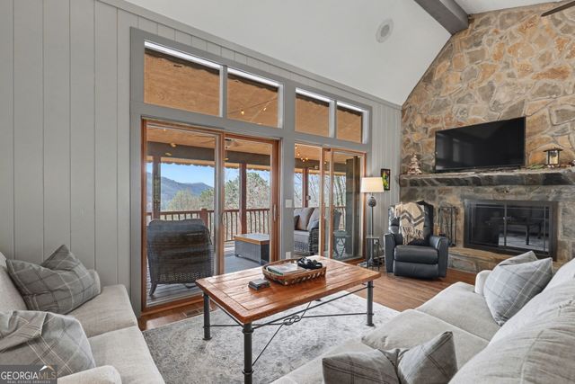 226 Moon Ridge Drive, Dillard, GA 30537