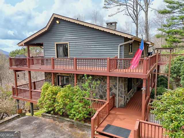 226 Moon Ridge Drive, Dillard, GA 30537