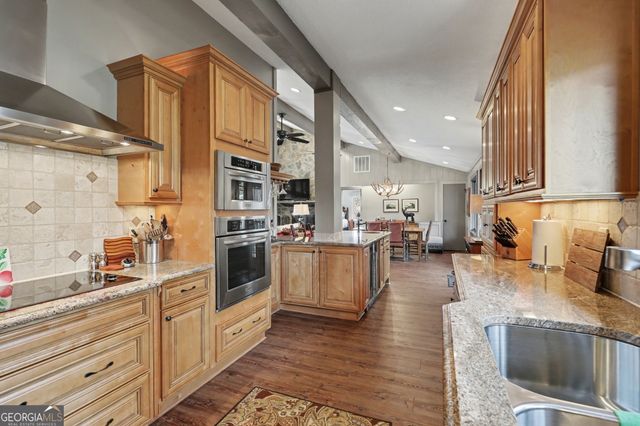 226 Moon Ridge Drive, Dillard, GA 30537