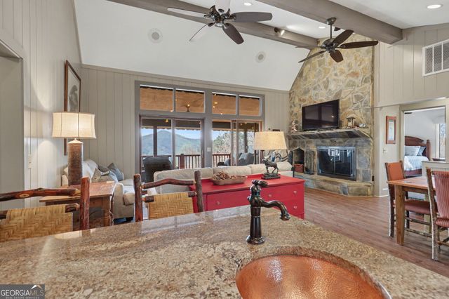 226 Moon Ridge Drive, Dillard, GA 30537