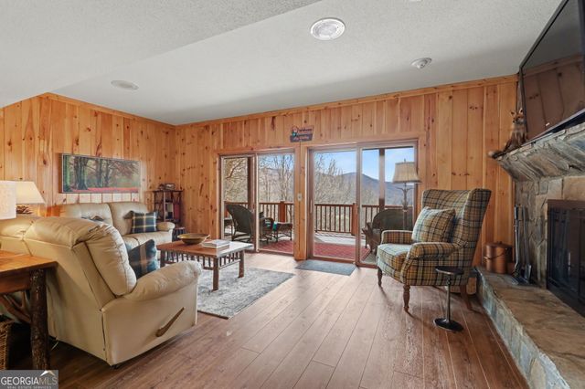 226 Moon Ridge Drive, Dillard, GA 30537